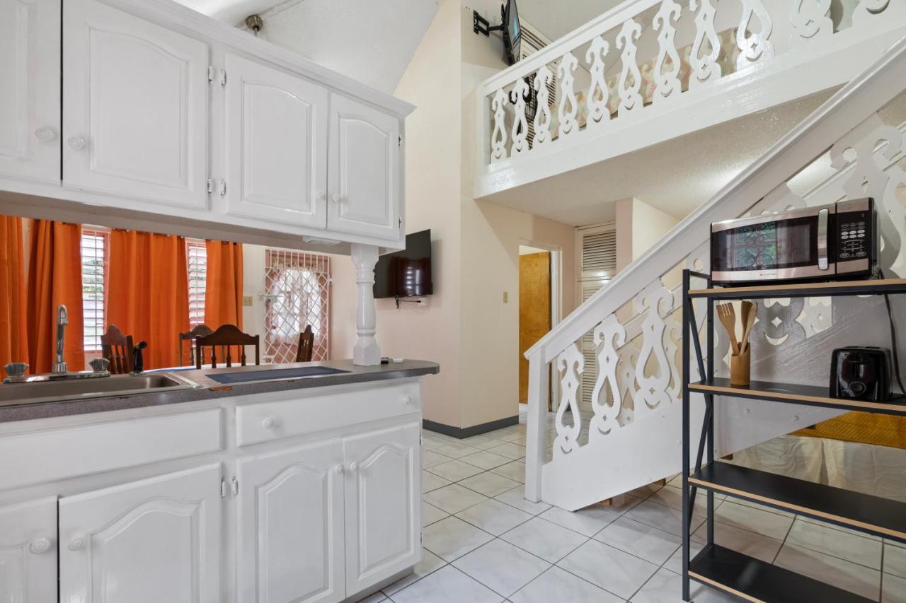 Shaw Park Gem Apt 12D Ocho Rios Bagian luar foto