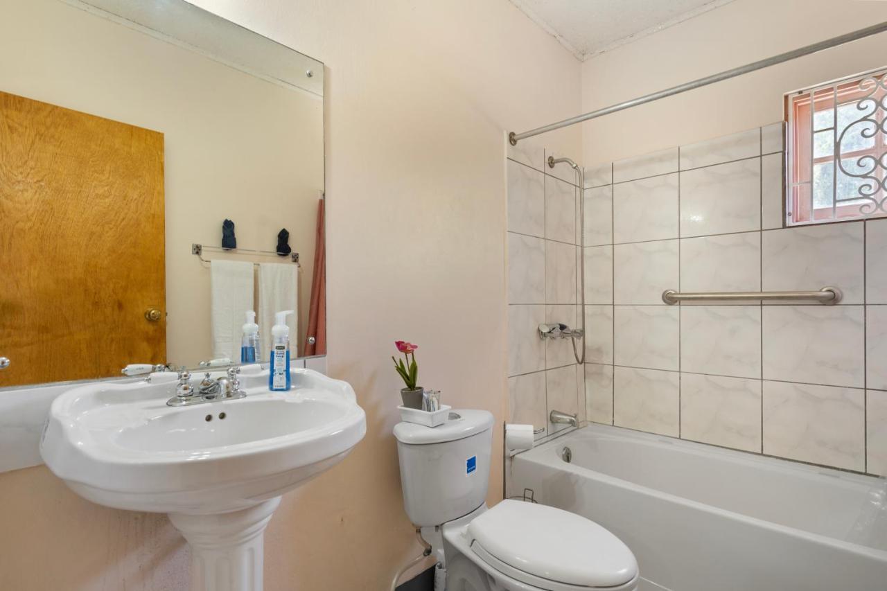 Shaw Park Gem Apt 12D Ocho Rios Bagian luar foto